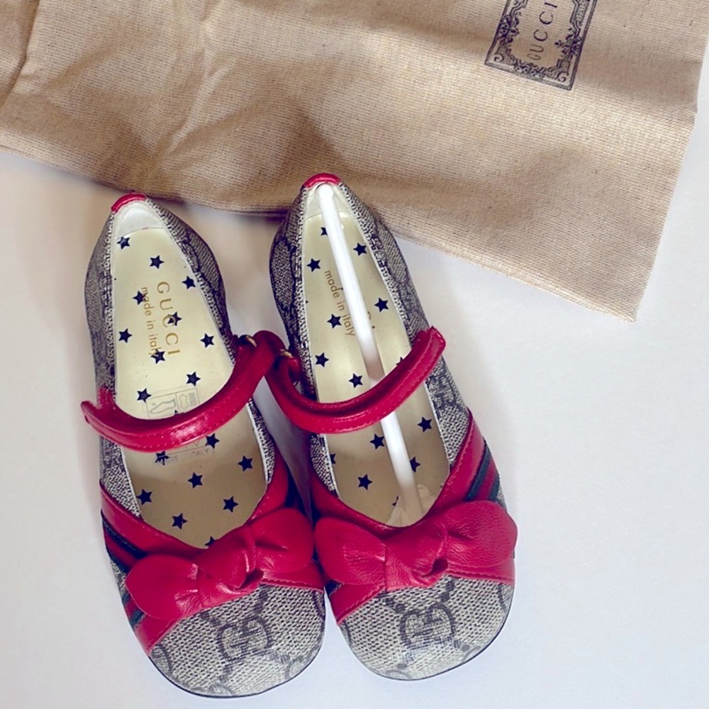 Gucci GG Supreme Ballet Flat